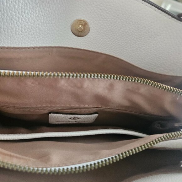 nanette lepore white double handle inner pockets gold logo hardware Scarf NWOT - Picture 9 of 9